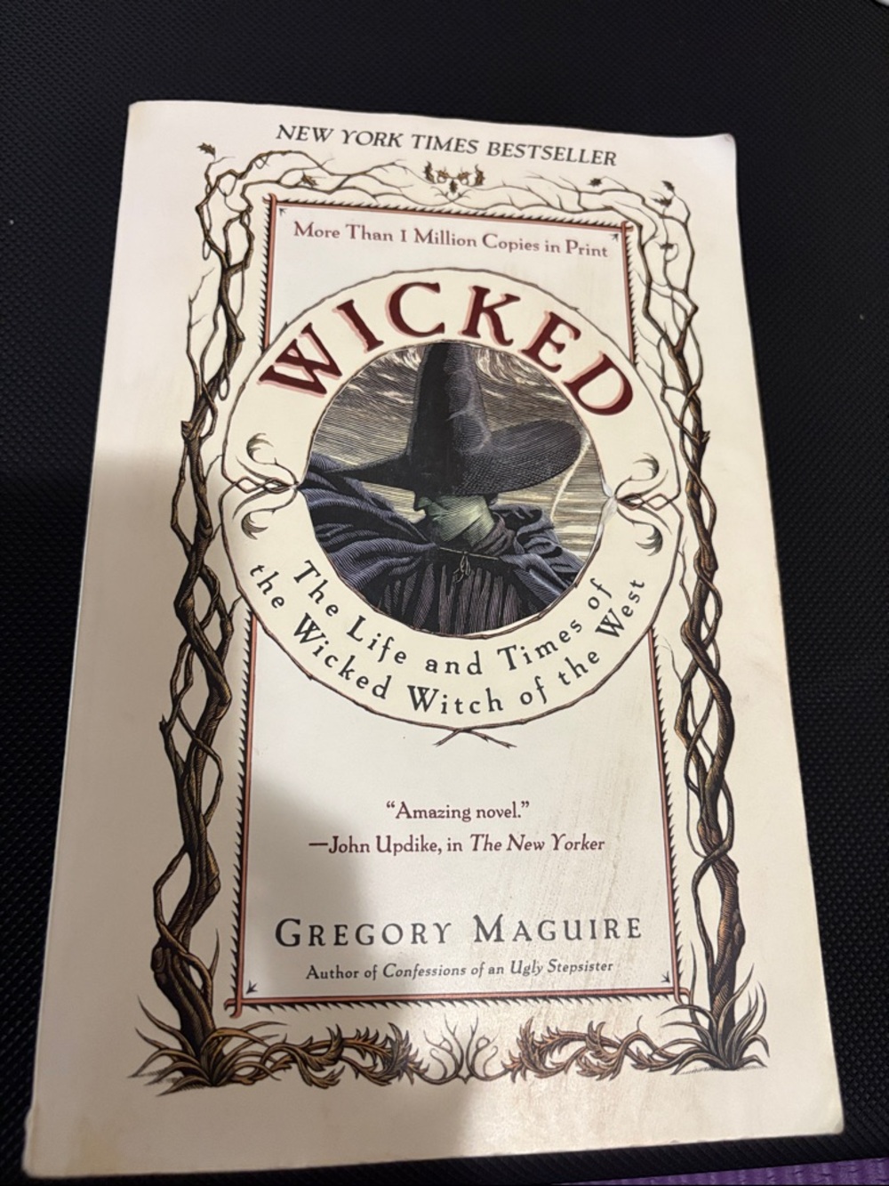 Wicked by Gregory Maguire - White Cover with Red Title